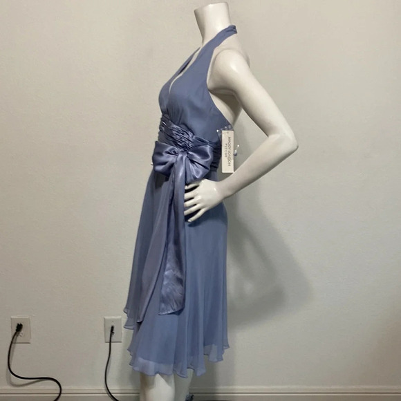 Maggy London "NEW" Blue 100% Silk Twilight Halter Dress Size 6P - Picture 3 of 7
